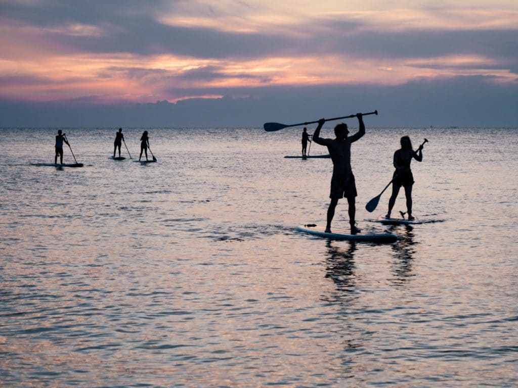 Stamd up paddleboarding