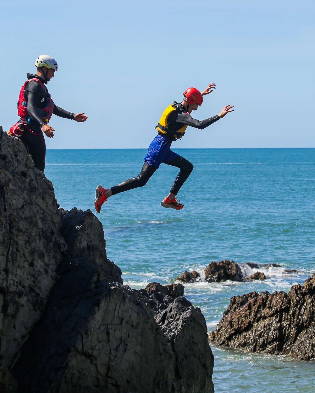 Coasteering for Youth and School Groups in Croyde Bay